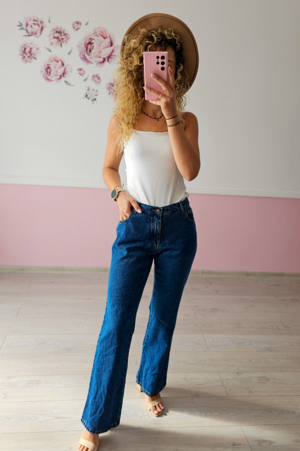 Klasyczne niebieskie jeansy straight fit 3