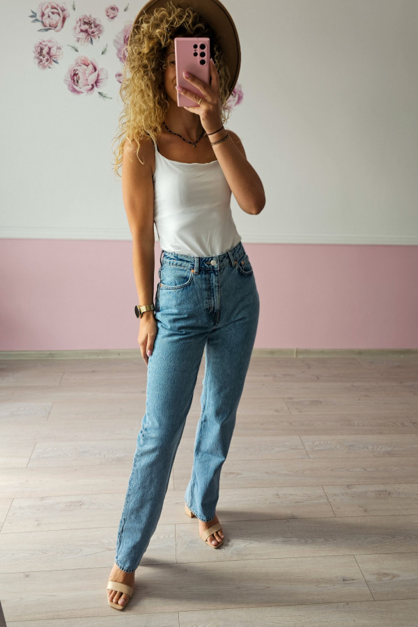 Klasyczne jeansy 3