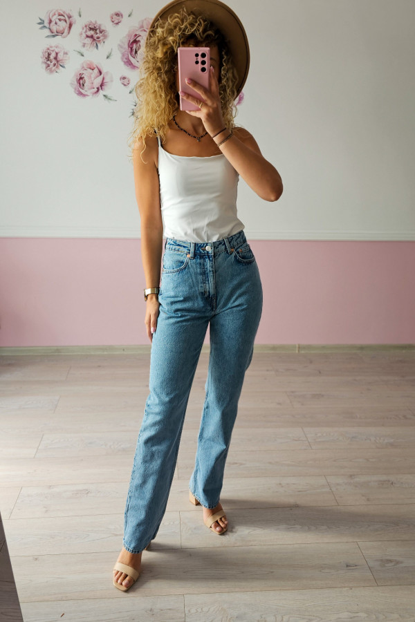 Klasyczne jeansy 4