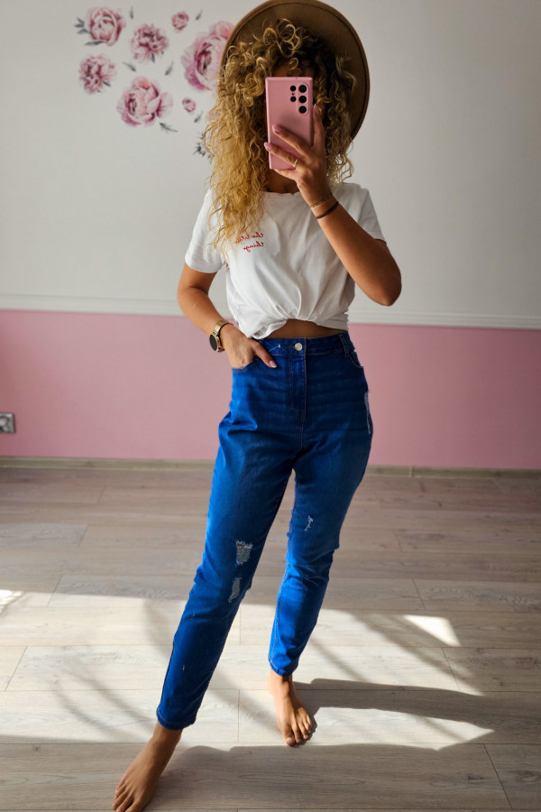 Jeansy z przetarciami 1
