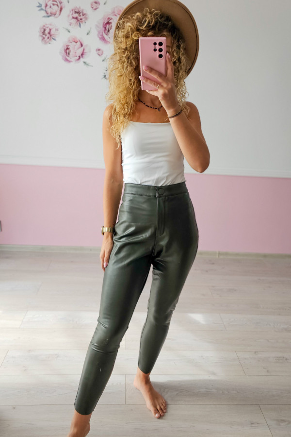 Skórzane spodnie damskie – khaki