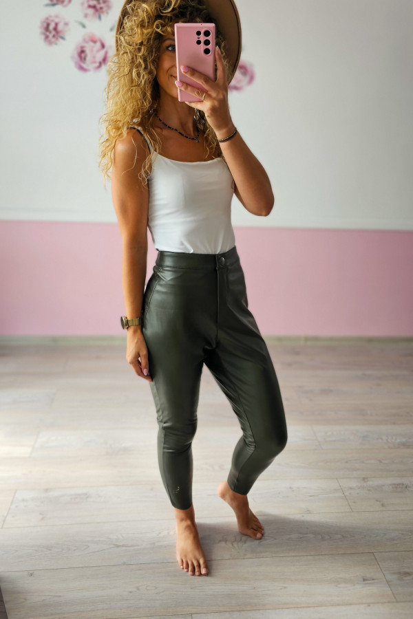 Skórzane spodnie damskie – khaki 1