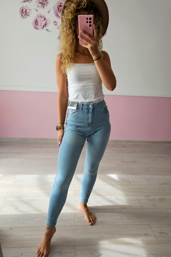 Jeansy damskie skinny – jasny niebieski 1