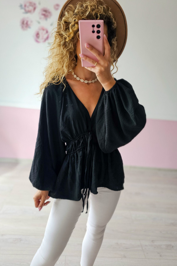 Czarna bluzka z troczkami 3