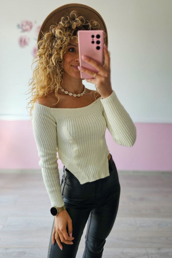 Sweterek biały top off shoulder 2