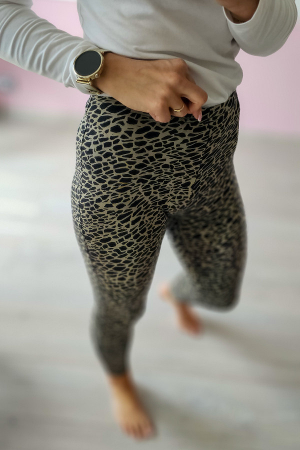 Legginsy w panterkę 2