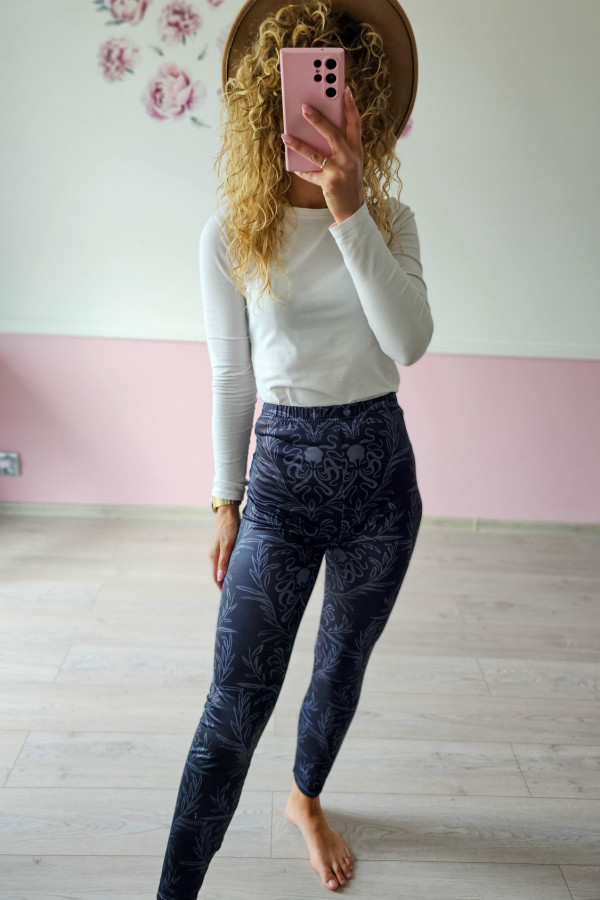 Legginsy z wzorem roślinnym 1