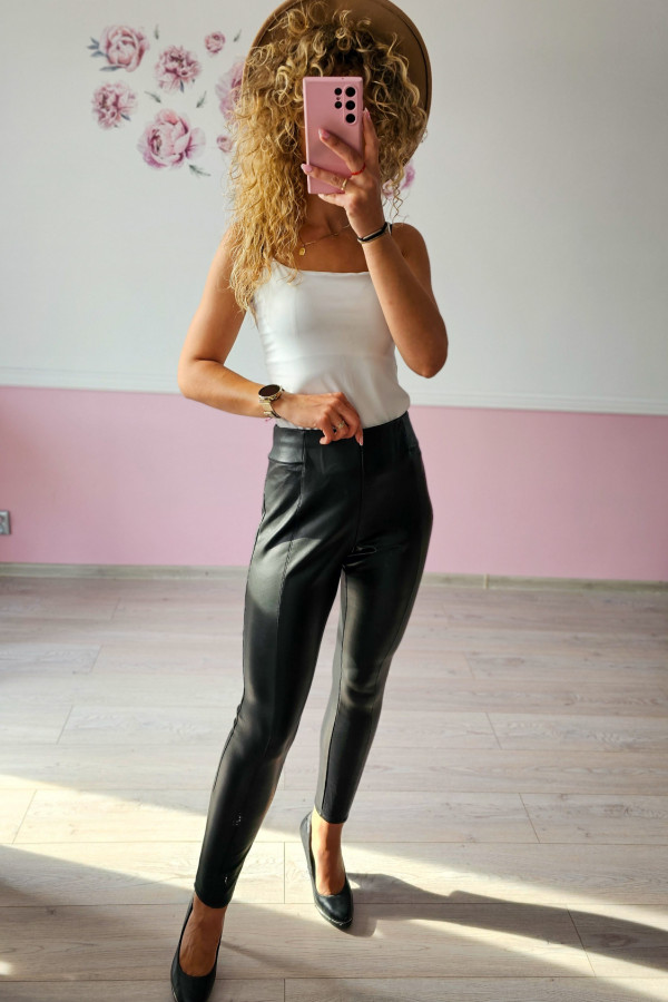 Czarne spodnie skórzane slim fit 2