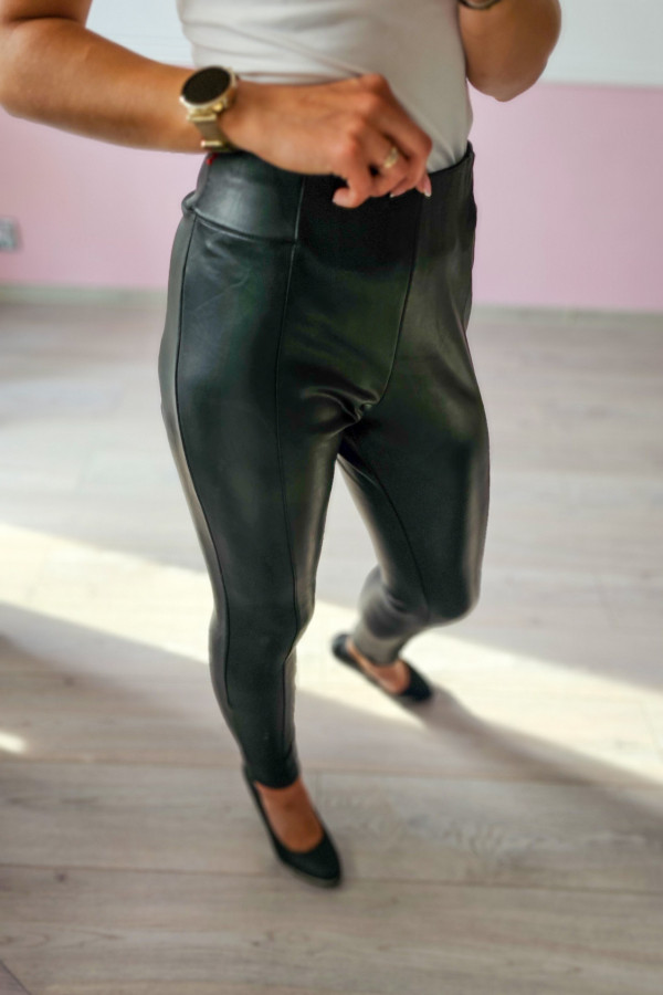 Czarne spodnie skórzane slim fit 3