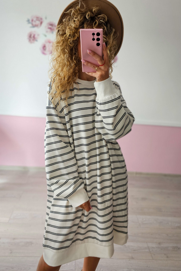 Sukienka/bluza oversize w paski (biało-czarna) 1