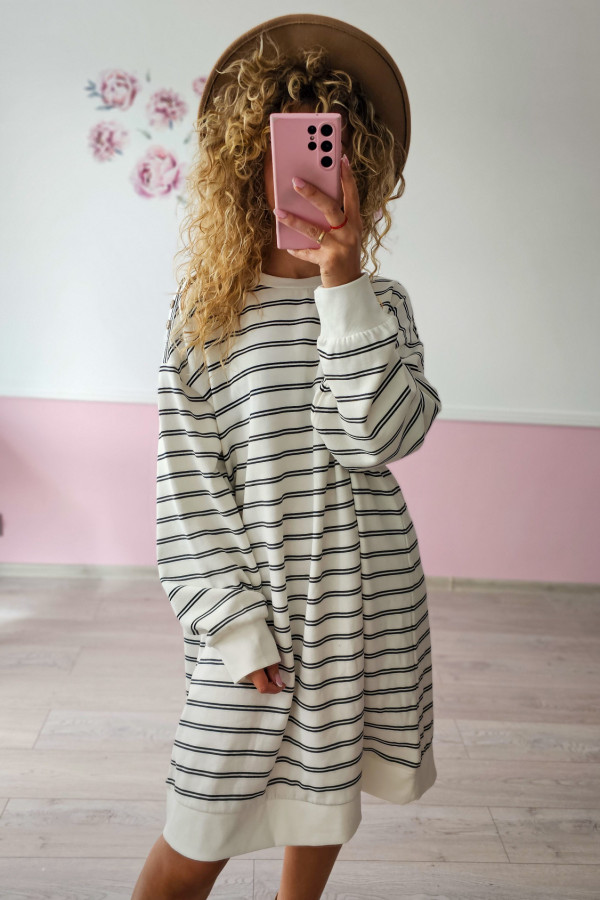 Sukienka/bluza oversize w paski (biało-czarna) 2