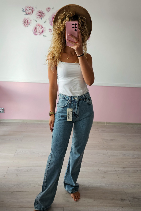 Jeansy straight fit