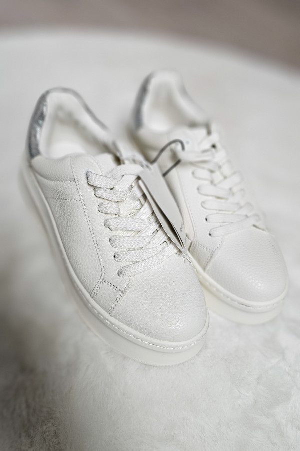 Białe sneakersy damskie na grubej podeszwie 1