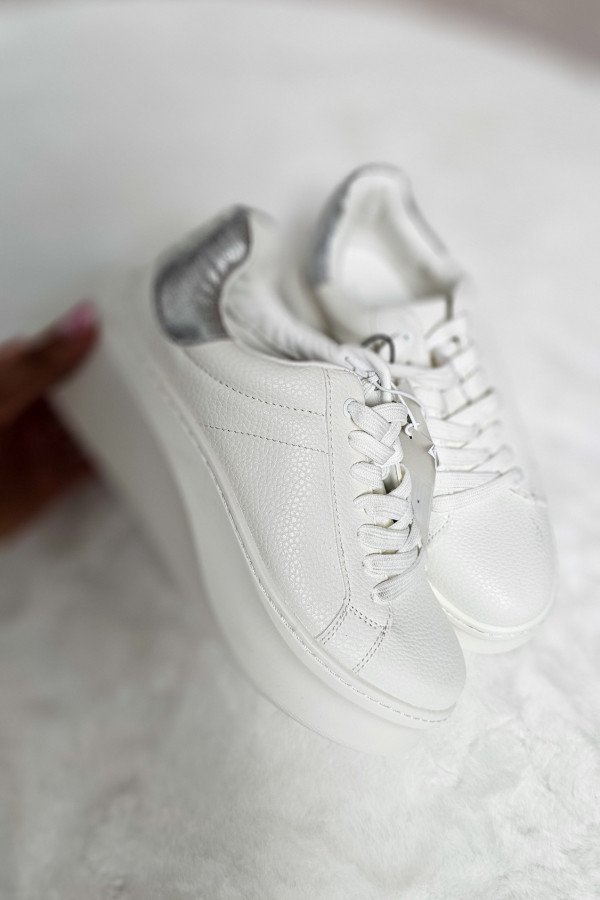 Białe sneakersy damskie na grubej podeszwie 2