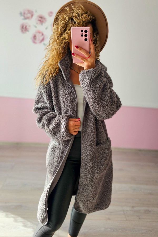 Szary płaszcz teddy oversize z kieszeniami