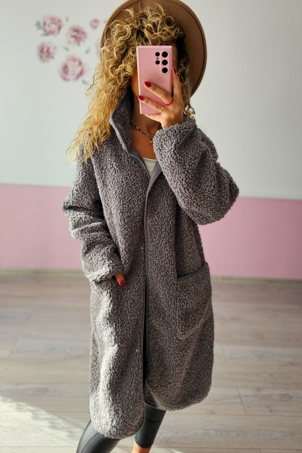 Szary płaszcz teddy oversize z kieszeniami 3