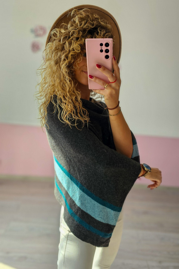 Poncho z kaszmiru BRORA – luksus made in Scotland 3