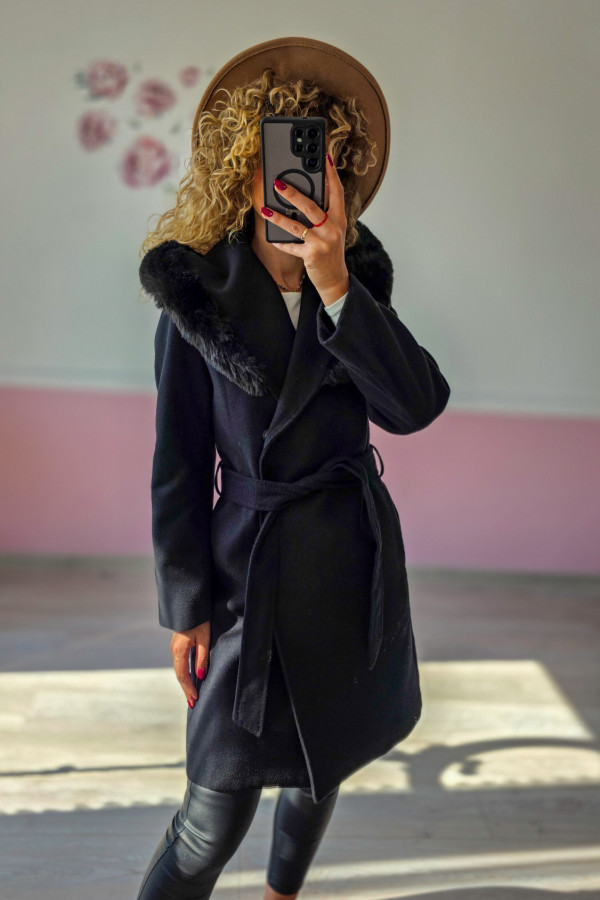 Elegancki płaszcz damski z futrzanym kołnierzem XS/S 5
