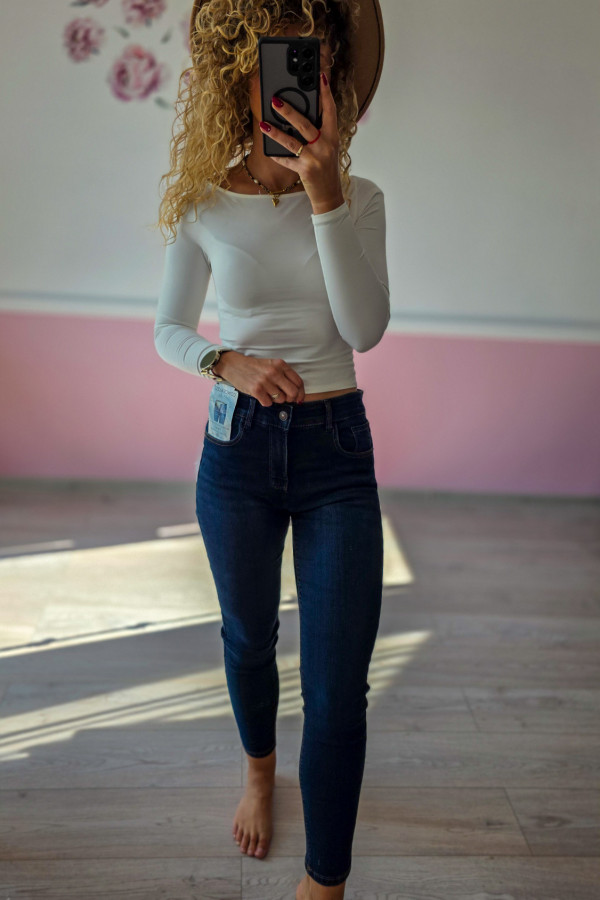 Granatowe jeansy skinny 3