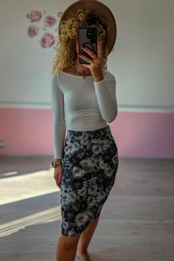 Ołówkowa spódnica midi w kwiaty