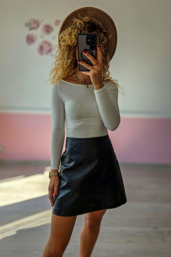Skórzana spódniczka mini