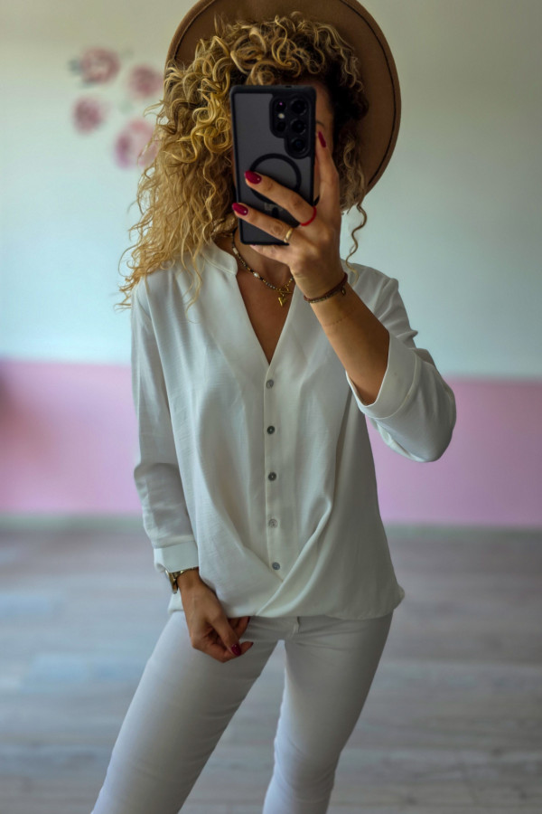 Biała koszula oversize