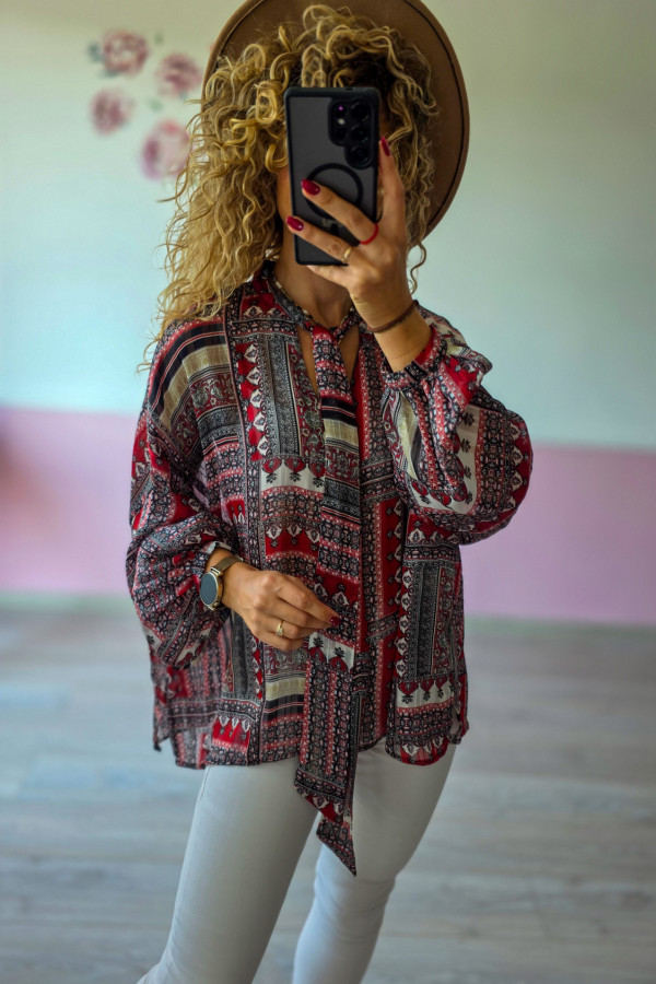 Bluzka boho z czerwonym wzorem 1