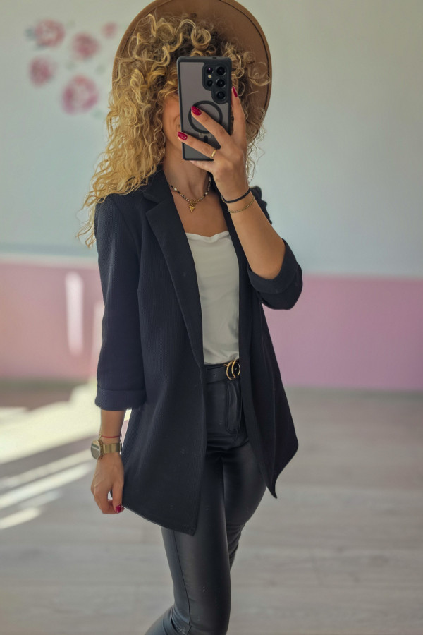 Czarna marynarka damska 2