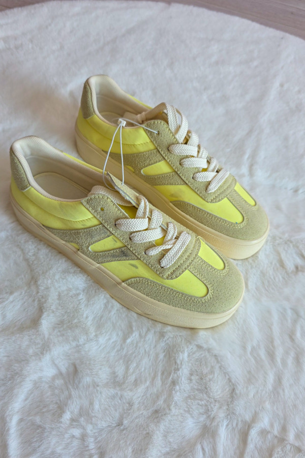 Żółte sneakersy z zamszowymi wstawkami 1