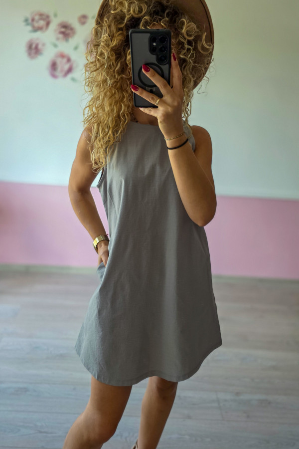 Sukienka szara mini bez rękawów 1