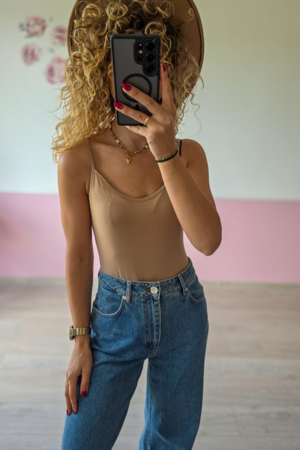 Beżowe basic body na ramiączkach