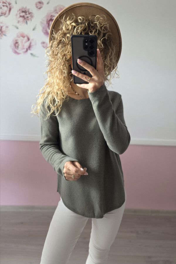 Sweter z kaszmiru w kolorze khaki 2