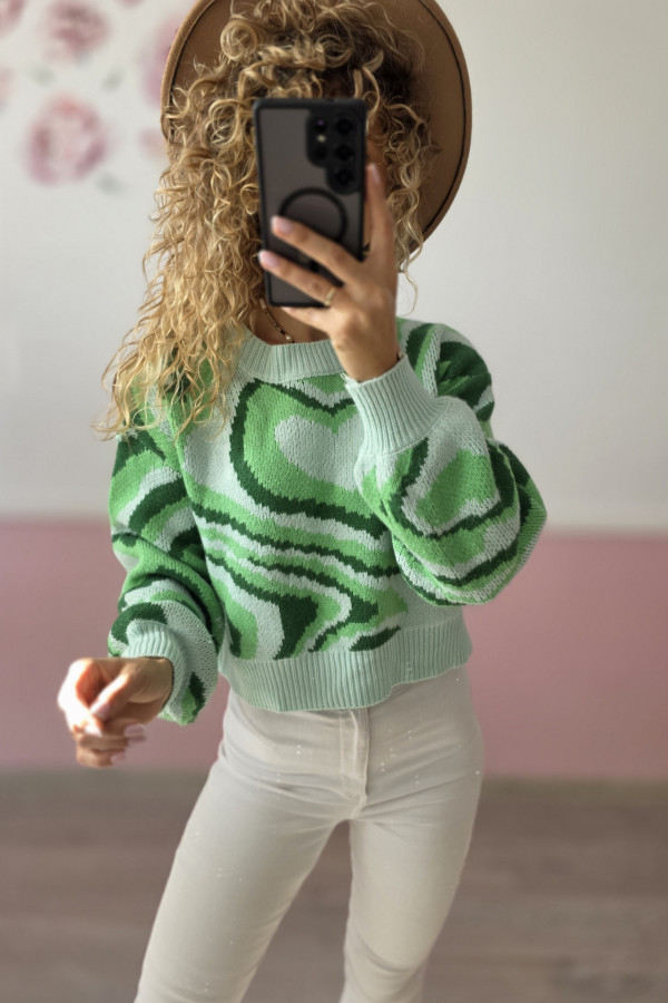 Sweter we wzory zielone
