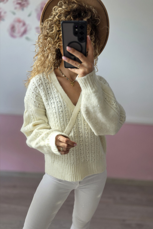 Ażurowy sweter kopertowy ecru L/XL