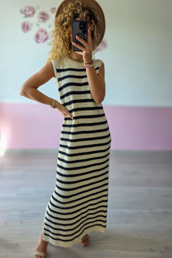 Sukienka maxi w paski 3