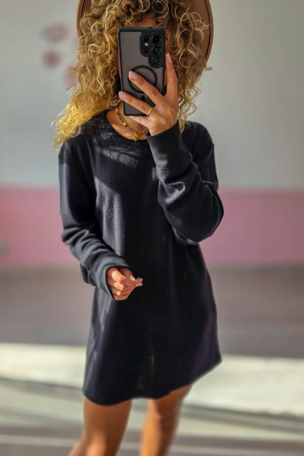 Czarna sukienka basic z długim rękawem (mini) 2