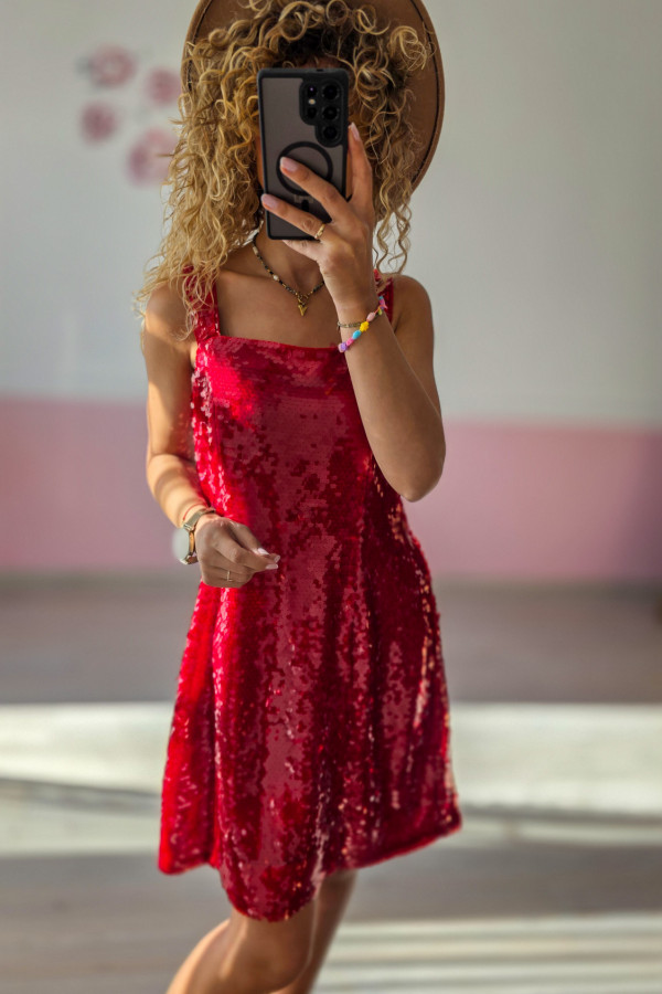Czerwona cekinowa sukienka mini 2