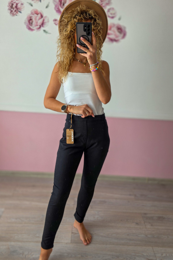 Czarne jeansy slim fit z wysokim stanem