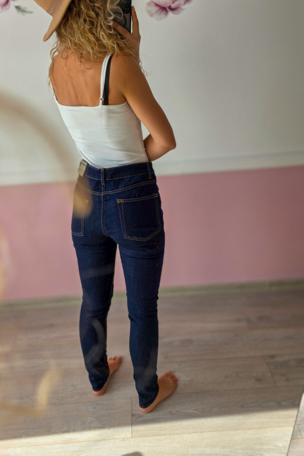 Ciemne jeansy slim fit 4