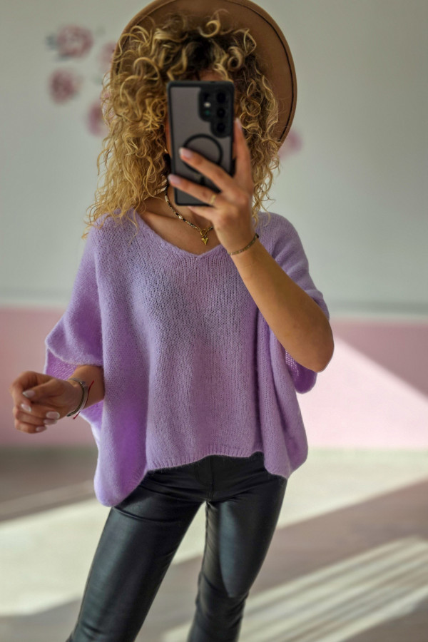 Liliowy sweter oversize z dekoltem V 2