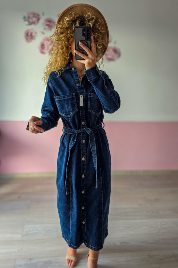 Jeansowa sukienka koszulowa – modny klasyk w nowoczesnym wydaniu 4