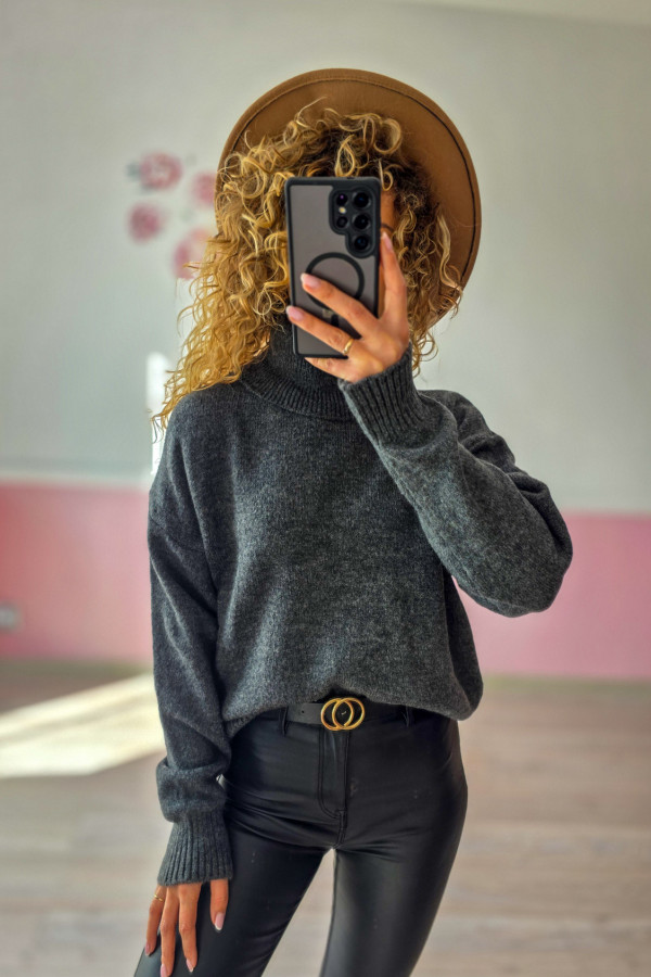 Grafitowy golf damski oversize 2