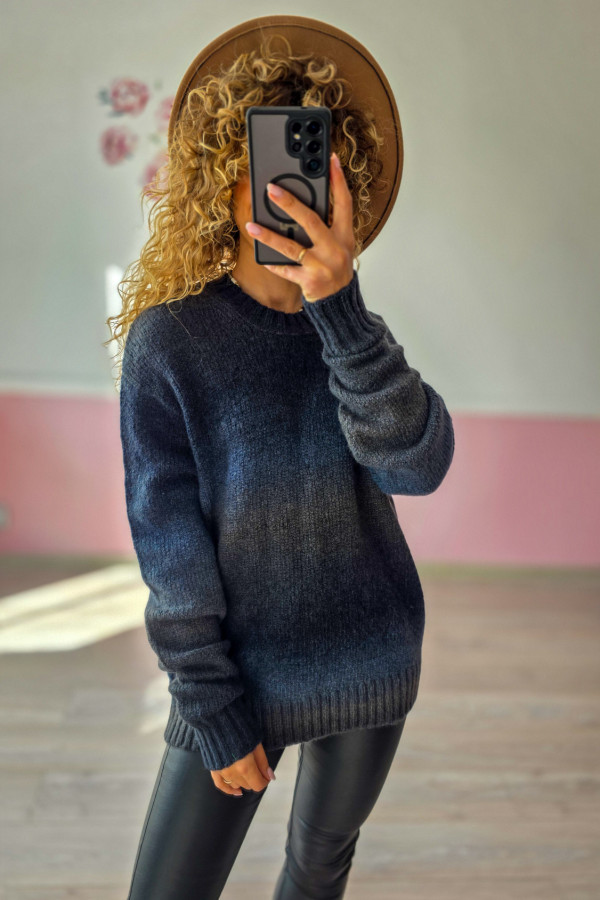 Sweter damski ombre w odcieniach grafitu - 50% wełna 1