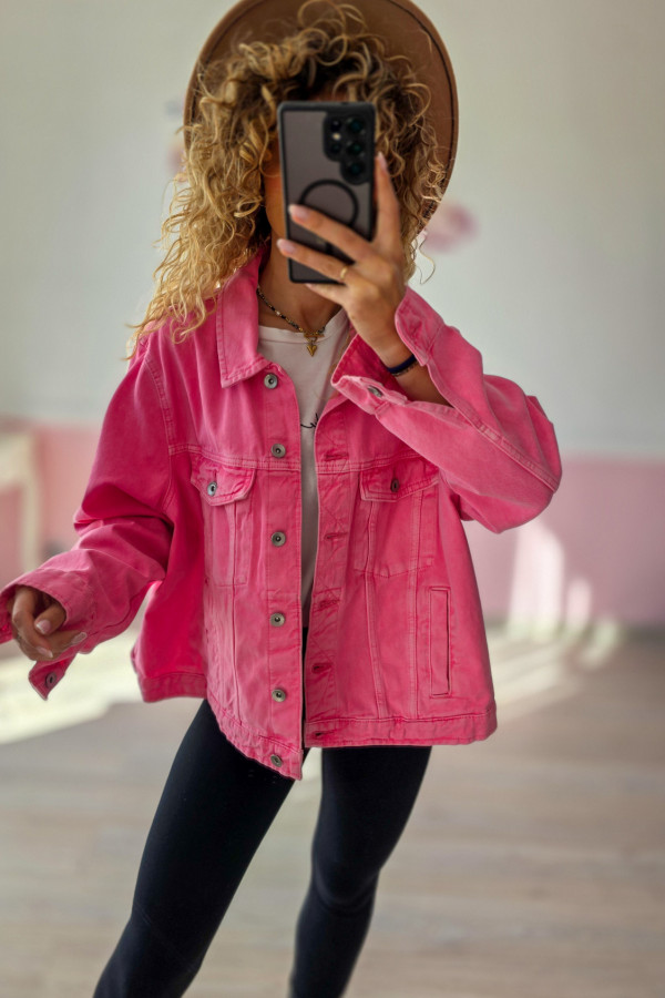 Różowa kurtka jeansowa oversize 1