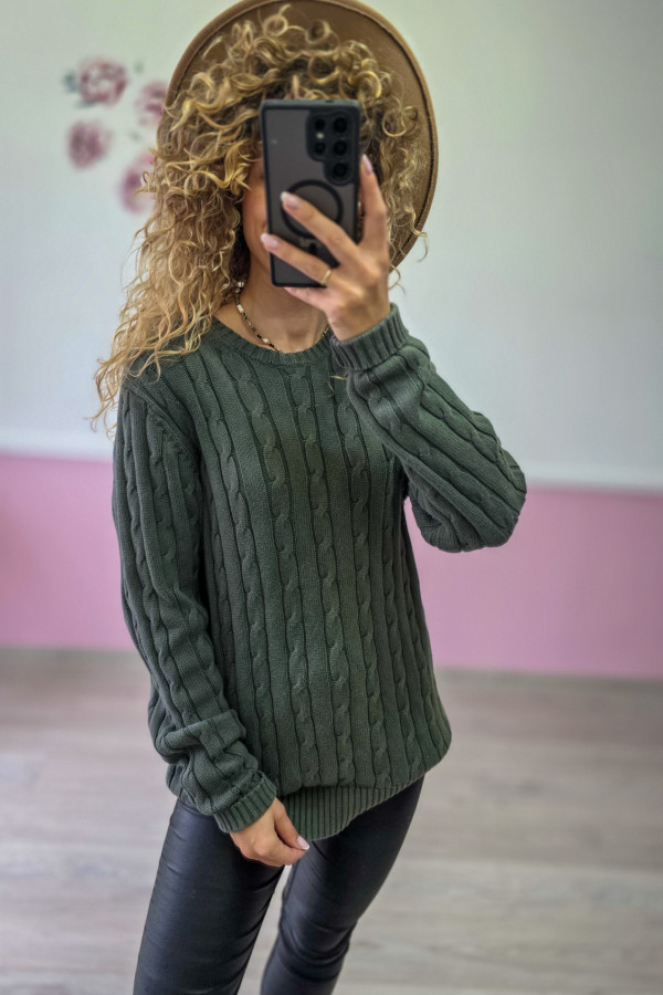 Sweter warkoczowy – khaki