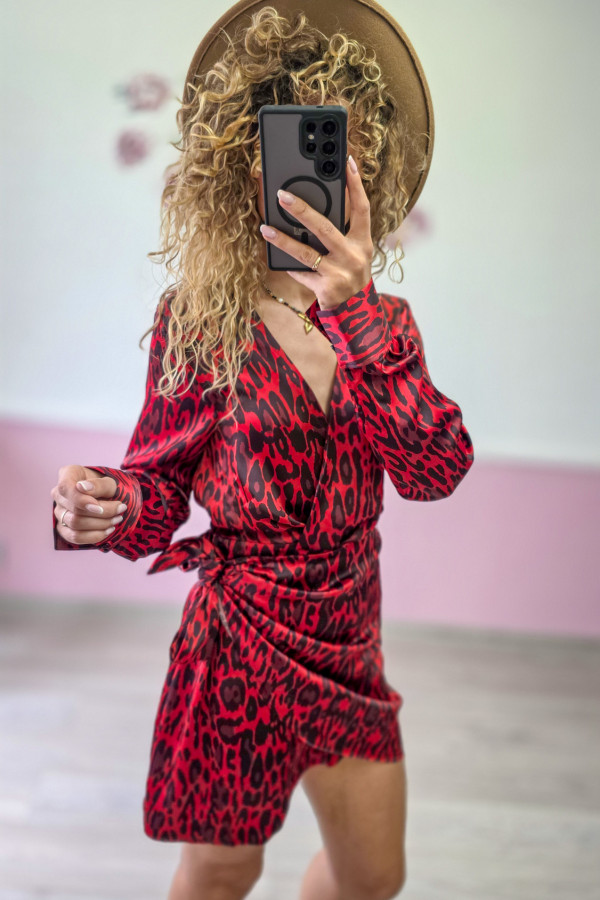 Sukienka mini w panterkę – czerwona 1