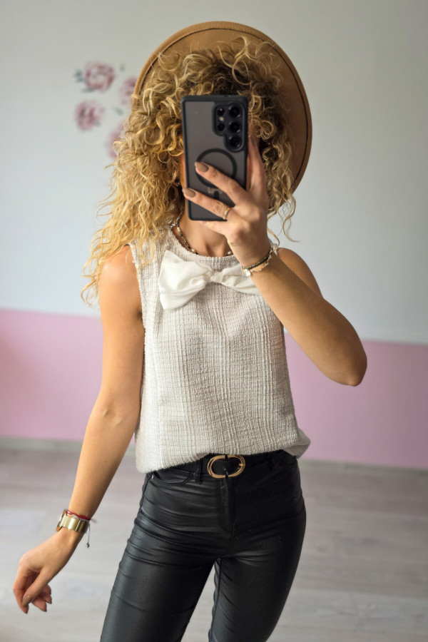 Top bez rękawów z kokardą