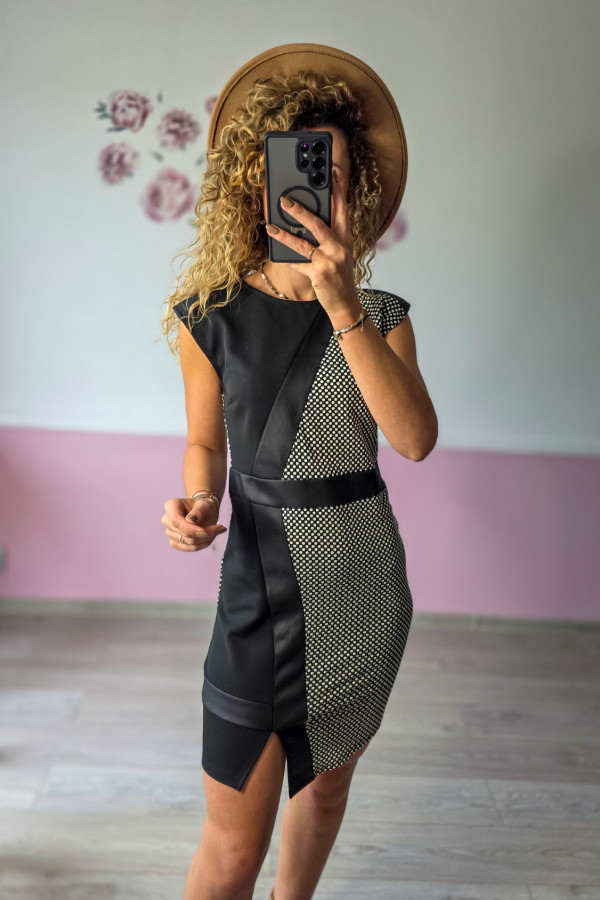 Sukienka czarno-biała z geometrycznym panelem